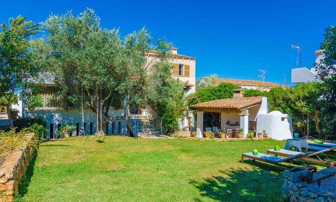 Portocolom House | CAN BOIRA - Chalet with private garden in Porto Colom. Free WiFi