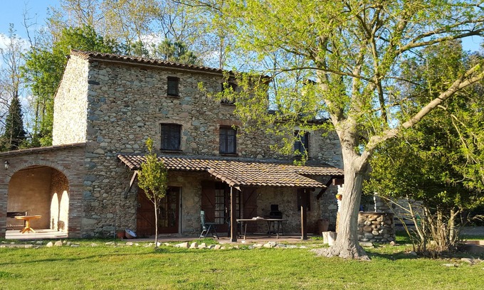 La Cellera de Ter Cottage | Can More Rural Accommodation. Where silence speaks to you and life listens.