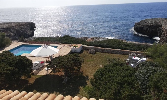 Cala d'Or Ski Chalet | Can Pujades, villa on a cliff surrounded by beaches