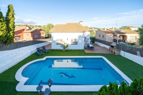 La Pobla de Montornes House | Can Roure piscina y serenidad
