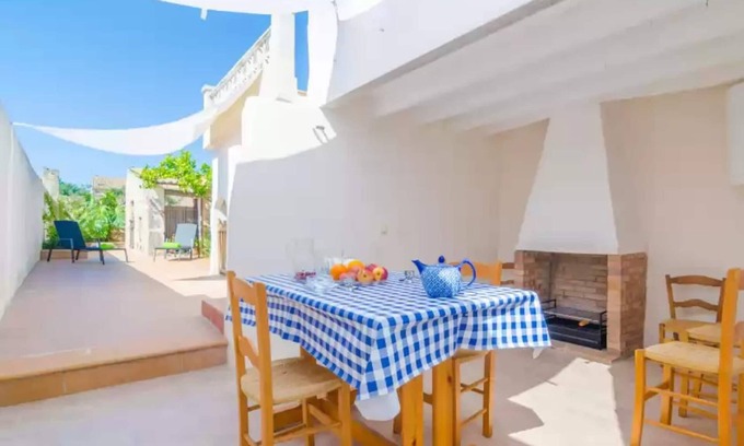 Porreres Apartment | Can Salas - Apartment In Porreres. Free Wifi
