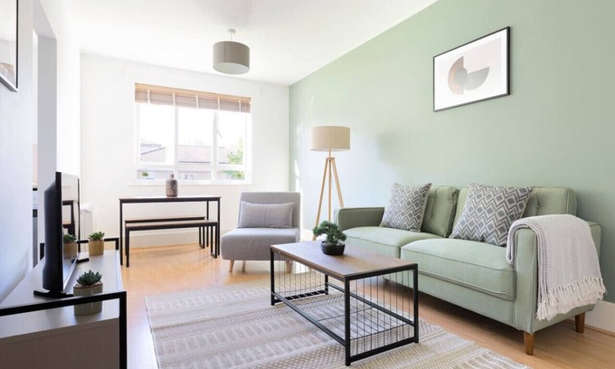 De Beauvoir Apartment | Canal-Side Flat in Dalston