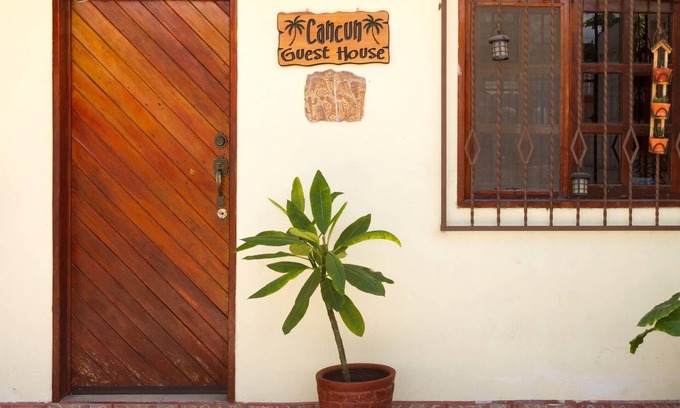 Downtown Cancun Bed & Breakfast | Cancun Guest House 3 near Ado bus terminal and 25 min from-to airport by shuttle