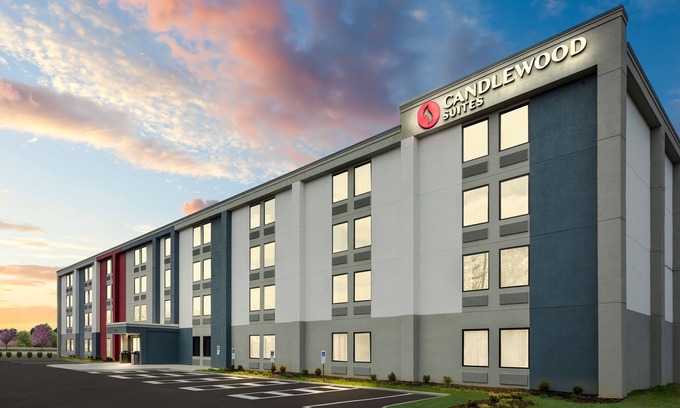 Columbus Hotel | Candlewood Suites Columbus North by IHG
