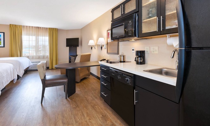 Rocky Mount Hotel | Candlewood Suites Rocky Mount by IHG