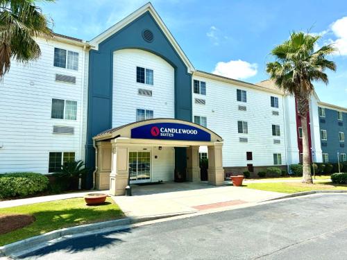 Eden Hotel | Candlewood Suites Savannah Airport by IHG