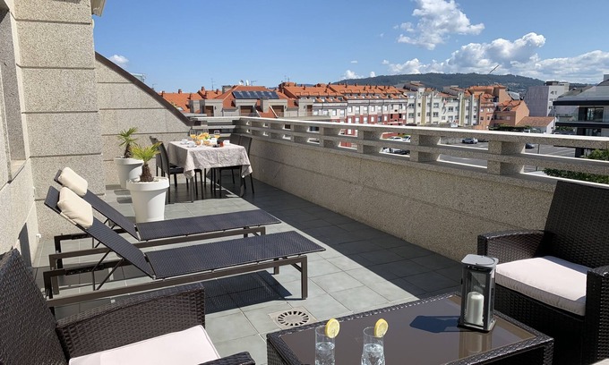 Portonovo House | CANELAS SUITES APARTMENTS