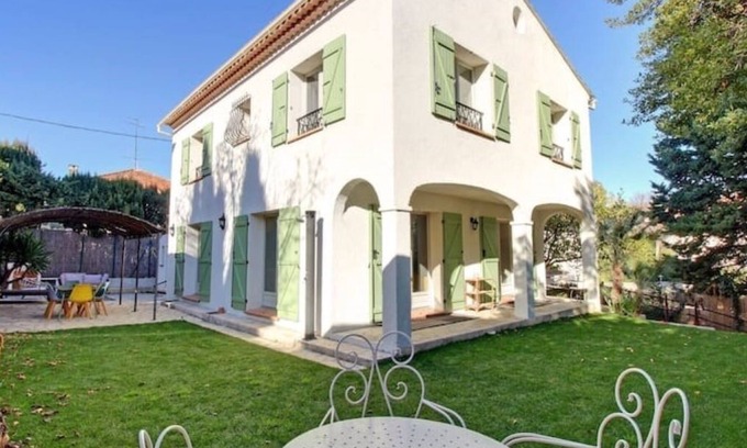 Carnot Villa | Cannes Centre. Villa à 10mn du Palais des Festival
