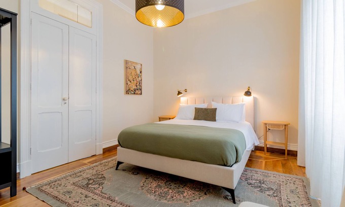 Ponta Delgada House | Canto do Atlântico- Central 4 Bedroom House w/Air Con, Garage and Outdoor Patio