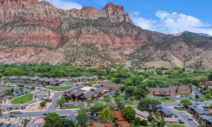 Zion National Park South Entrance Villa | Canyon Casitas at Zion