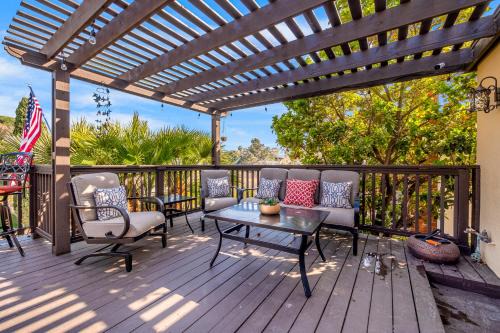 Bay Park House | Canyon Palms
