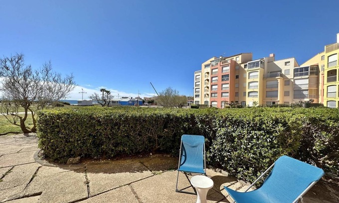 Cap d'Agde Apartment | CAP D'AGDE - Plage du Môle/Ref 228/two-room seafront apartment
