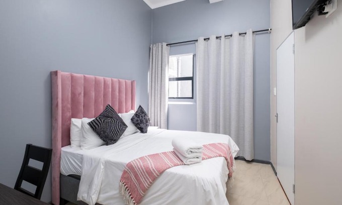 Salt River House | Cape palm royal guest house