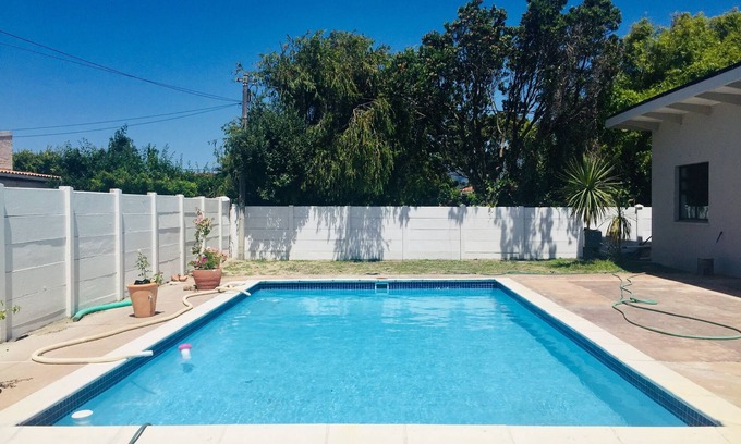 Lansdowne House | Cape Town holiday accommodation