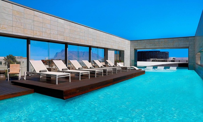 Century City Hotel | Cape Town Marriott Hotel Crystal Towers