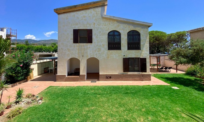 Capitana Villa | Capitana Guest House Baia Azzurra