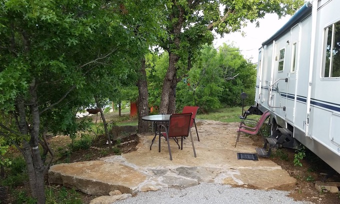 Cisco House | Captain's RV @ Lake Cisco Rentals
