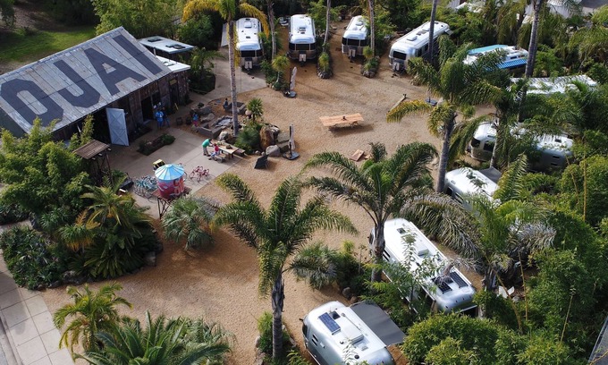 Ojai House | Caravan Outpost