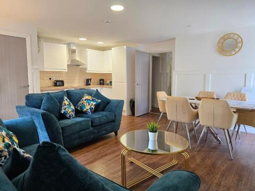 Butetown Apartment | Cardiff flat with roof-terrace