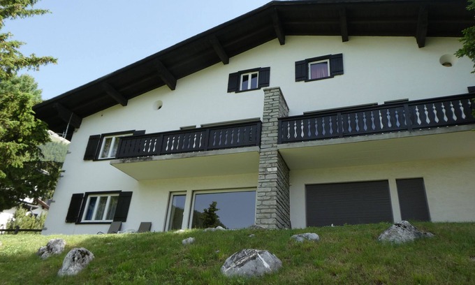 Celerina-Schlarigna Apartment | Carina 2