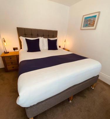Weymouth Apartment | Carlton Guest Suites - Weymouth