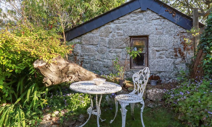 Luxulyan Cottage | Carminow Barn