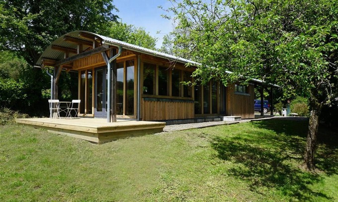 Penpoll Apartment | Carpenters Cabin, Idyllic cabin in the countryside near Lostwithiel