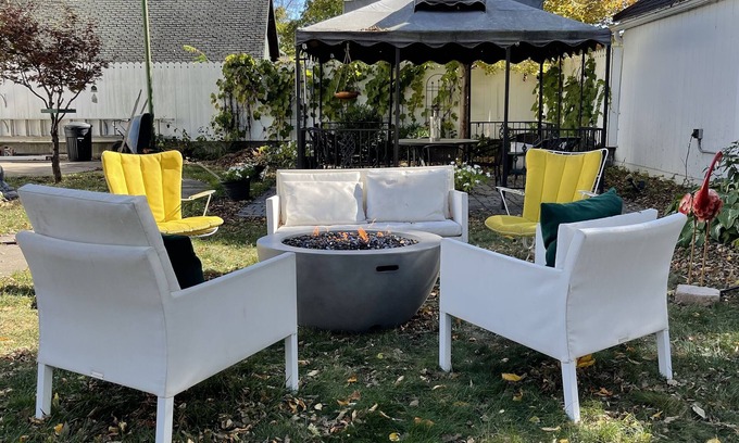 Winona Bed & Breakfast | Carriage House B&B