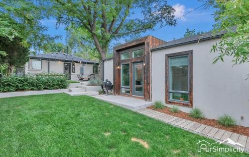 Sunnyside House | Carriage House Near Lake W Fire Pit