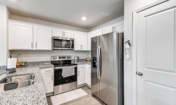 Carthage House | Carthage Vacation Rental, Close to Golf Courses!