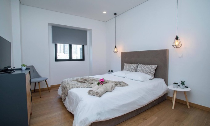 Ponta Delgada House | Carvão PDL Inn with Terrace & Wi-Fi