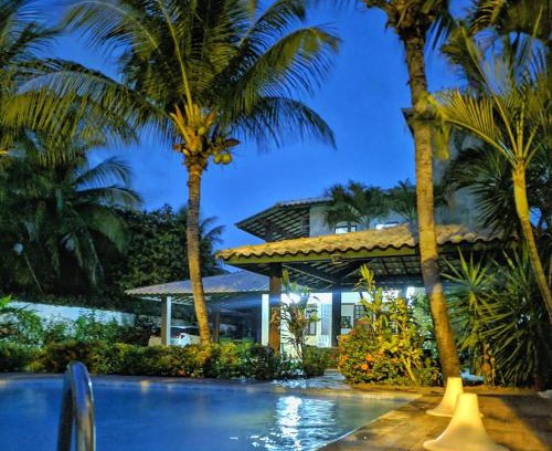 Centro House | Casa 4 quartos em Guarajuba, excelente localização! 200m da praia!