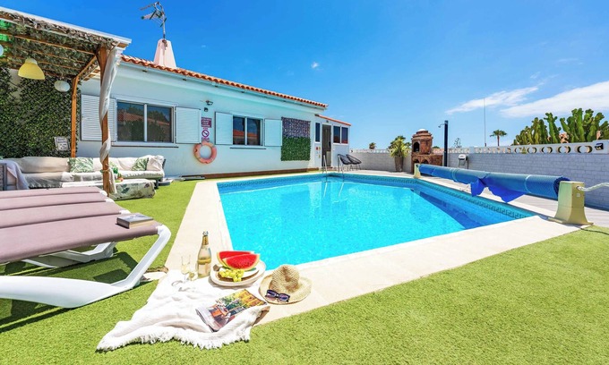 Callao Salvaje Villa | Casa Amada - Four Bedroom Villa, Sleeps 8