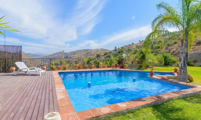 Guaro Villa | Casa Ana de Guaro by Ruralidays