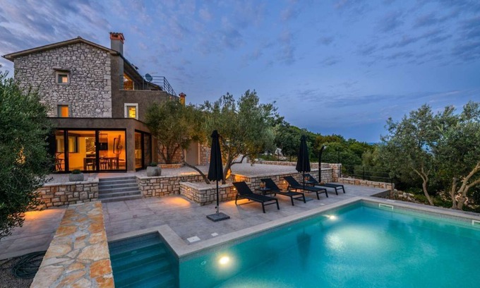 Ripenda Kosi House | Casa Anonima with pool, near Labin