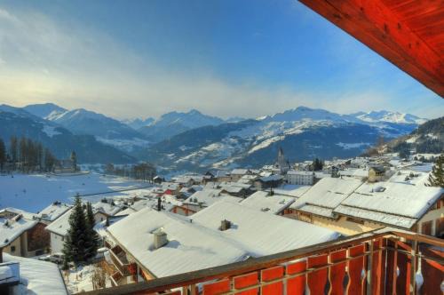 Falera Apartment | Casa Ansiel - 2.5 Zimmer Ferienwohnung am Sonnenhang von Falera