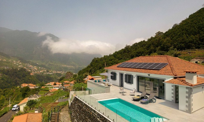 Sao Vicente House | Casa Avô da Pedra, Your Home Away From Home