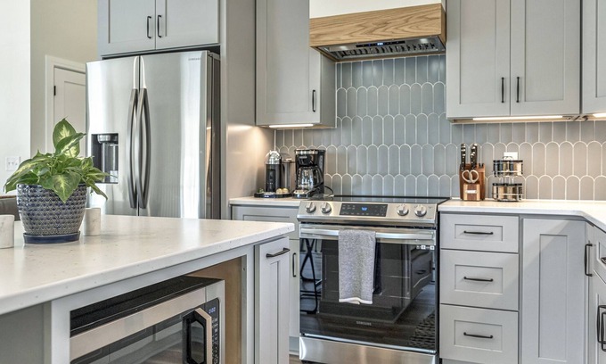 McFerrin Park Apartment | Casa Azul with Downtown Views