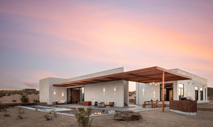 Joshua Tree House | Casa Azzurra by Fieldtrip | Architectural Retreat w/Pool, Spa, & Pickleball