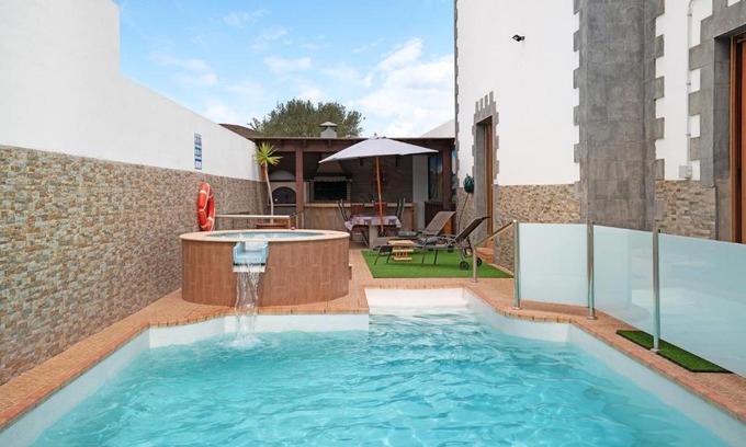 Yaiza House | Casa Barriguita