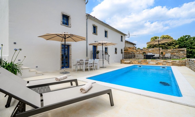 Municipality of Oprtalj Villa | Casa Belinda in Klarići - Haus für 4 Personen