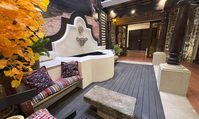 Antigua Guatemala House | Casa Bella Vista Antigua guatemala/4 bed/4 blocks central park 10 P./AC,/Wiffi