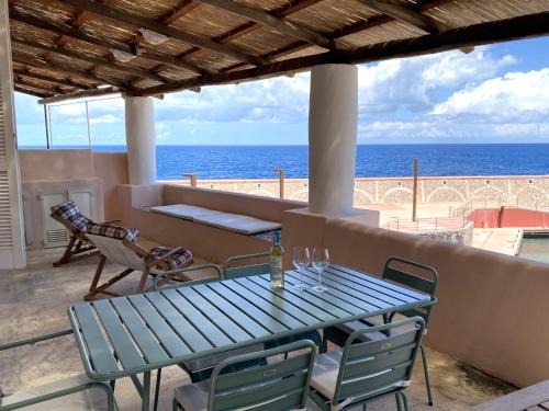 Malfa Apartment | Casa Cappero - sul porto di Malfa