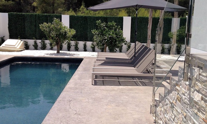 Polop Villa | Casa Carisma: 10-12 people: ideal for families/friends private pool 10x3