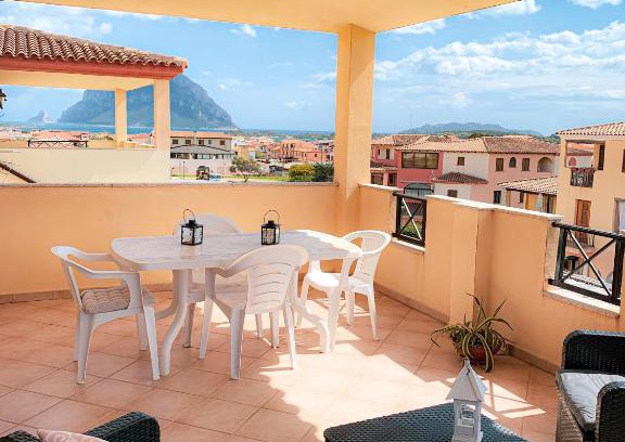 Porto San Paolo Apartment | Casa Carmen - Attico vista mare