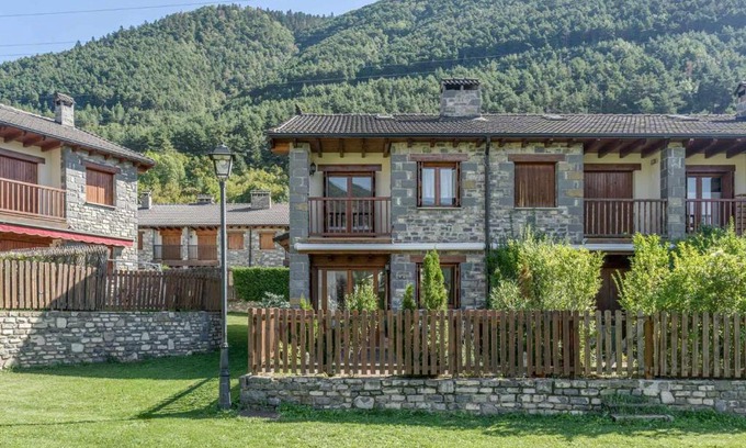 Villanua Ski Chalet | Casa Collarada Confort