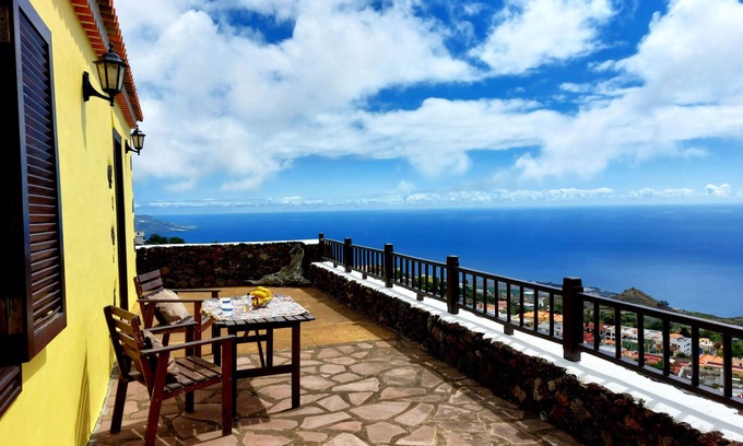 Villa de Mazo Cottage | Casa con Vistas Panorámicas Cerca del Pueblo de Villa de Mazo, Isla de La Palma