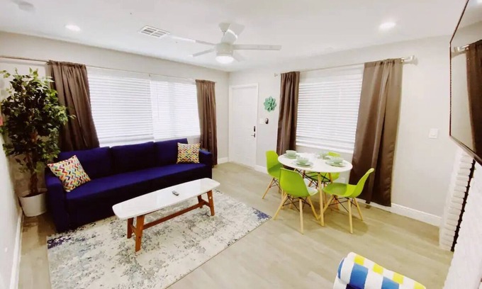 Lauderdale Harbours Apartment | Casa Cordova Apartments By Lowkl