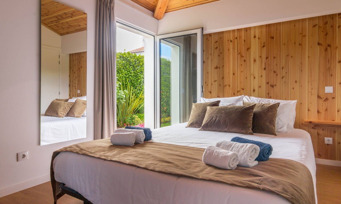 Ribeira Grande Apartment | Casa da Ribeira Cottage Green Suite
