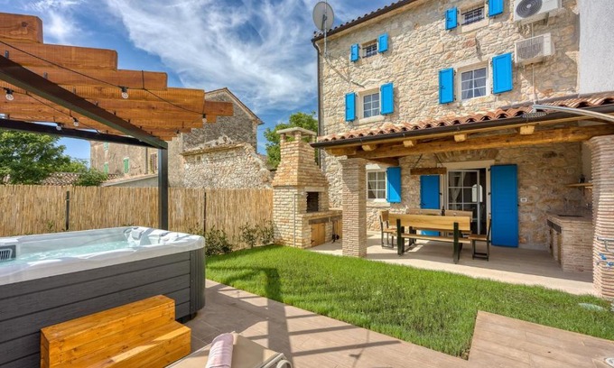 Vizinada House | Casa Darel with Whirlpool